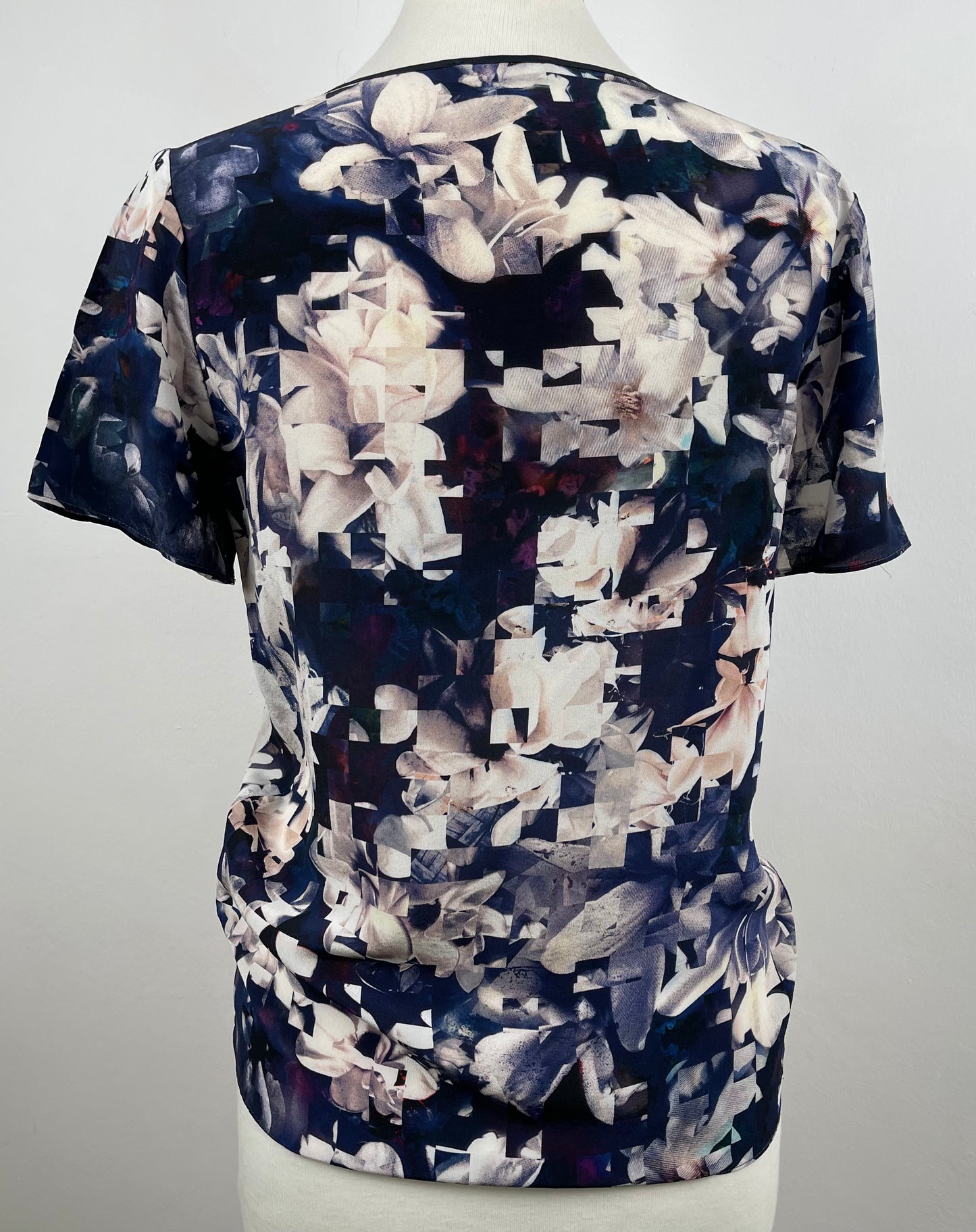 T-Shirt Style Silk Top by Paul Smith | Size S