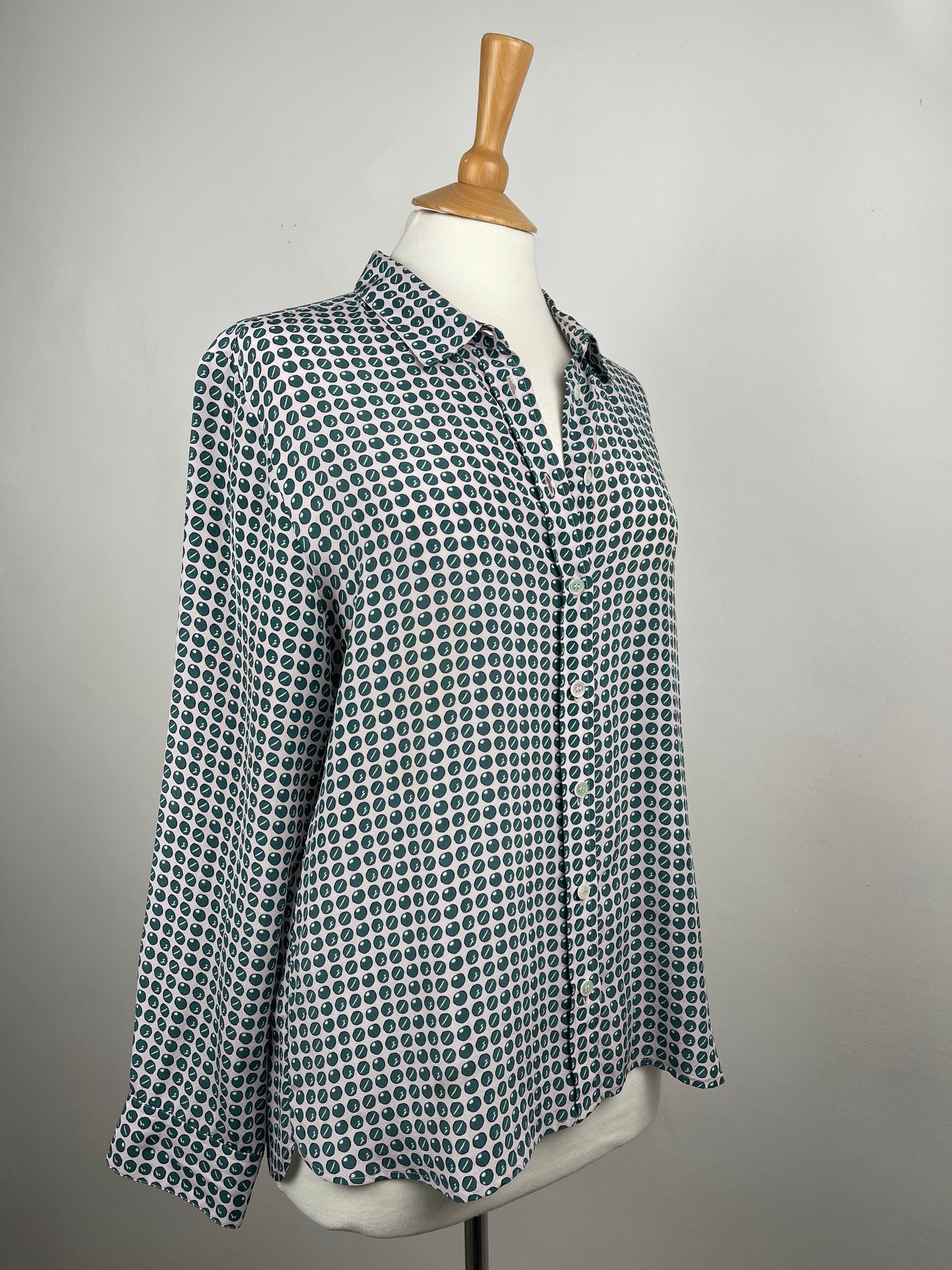 Green Spot With Grey Silk Blouse by Gerard Darel | Size M