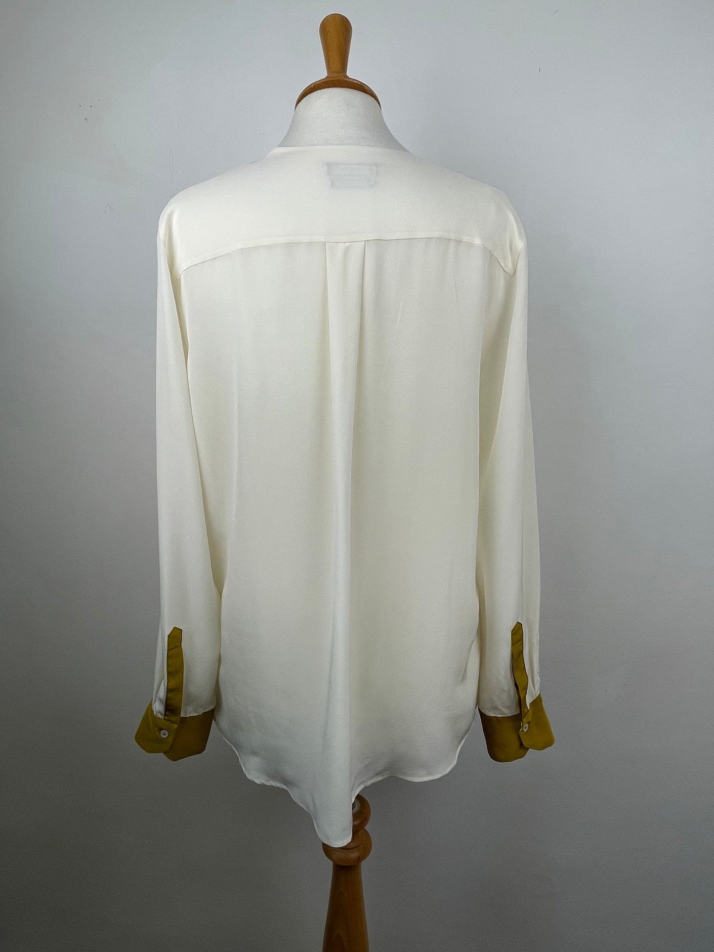 Off White Silk Blouse by Paul Smith | Size L