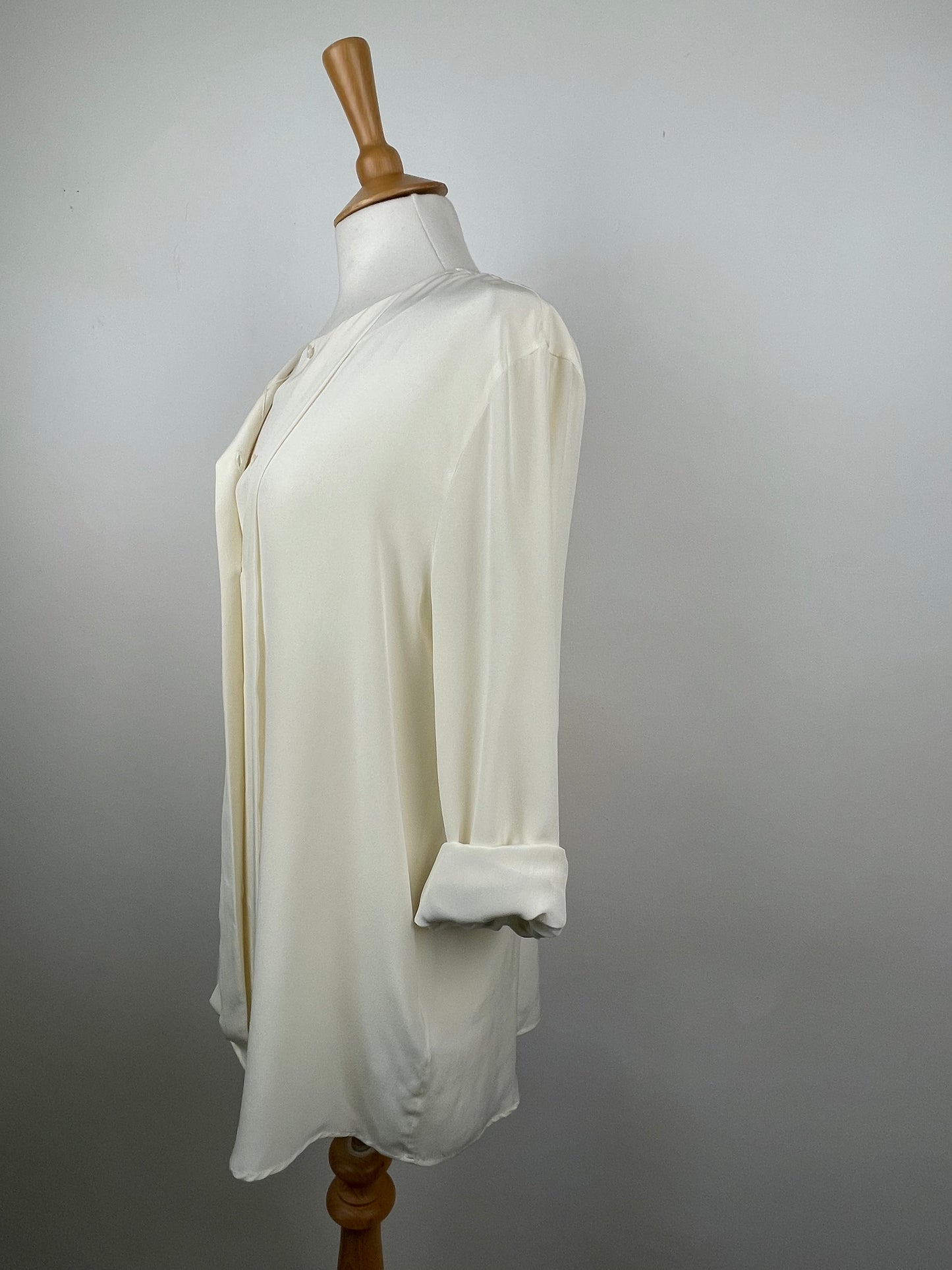 Off White Silk Blouse by Paul Smith | Size L