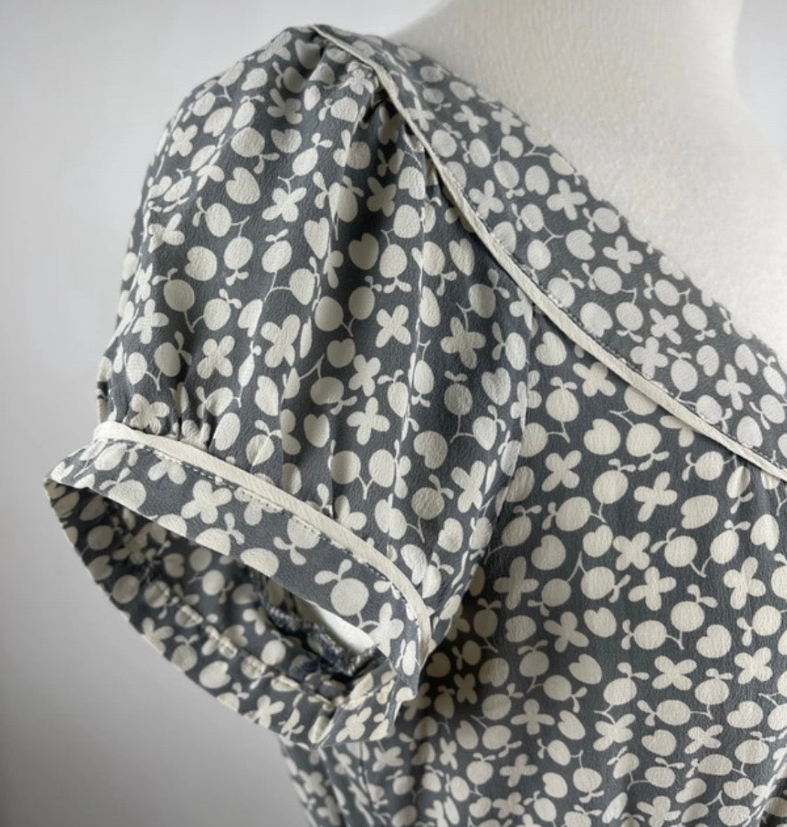 Grey and White Pure Silk Sundress by Gerard Darel | Size M