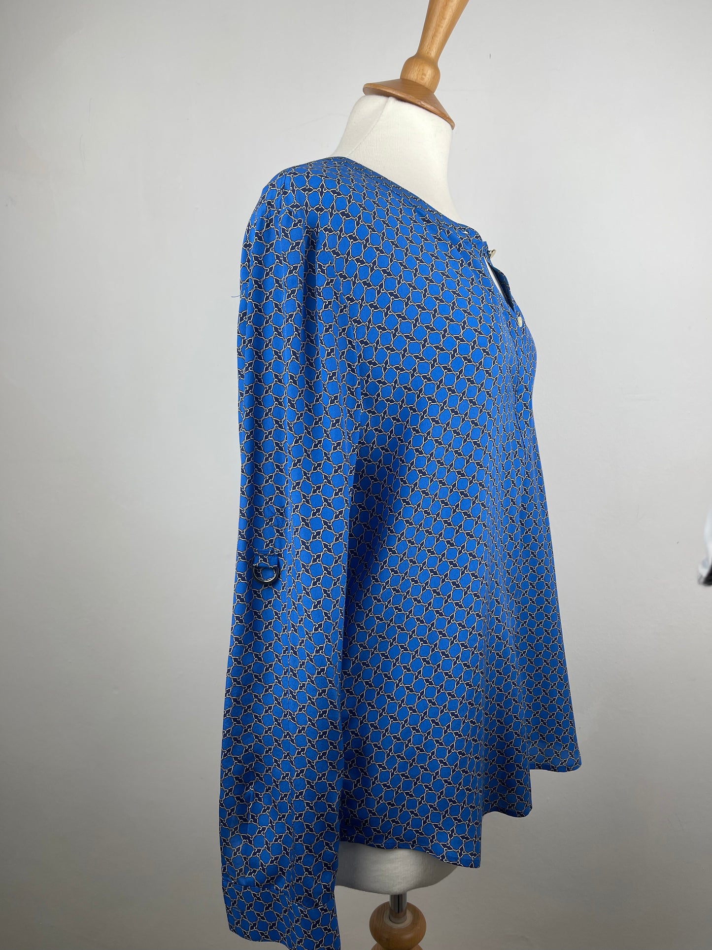 Blue Silk Crepe de Chine Classic Print Silk Blouse by Anne Taylor | Size L