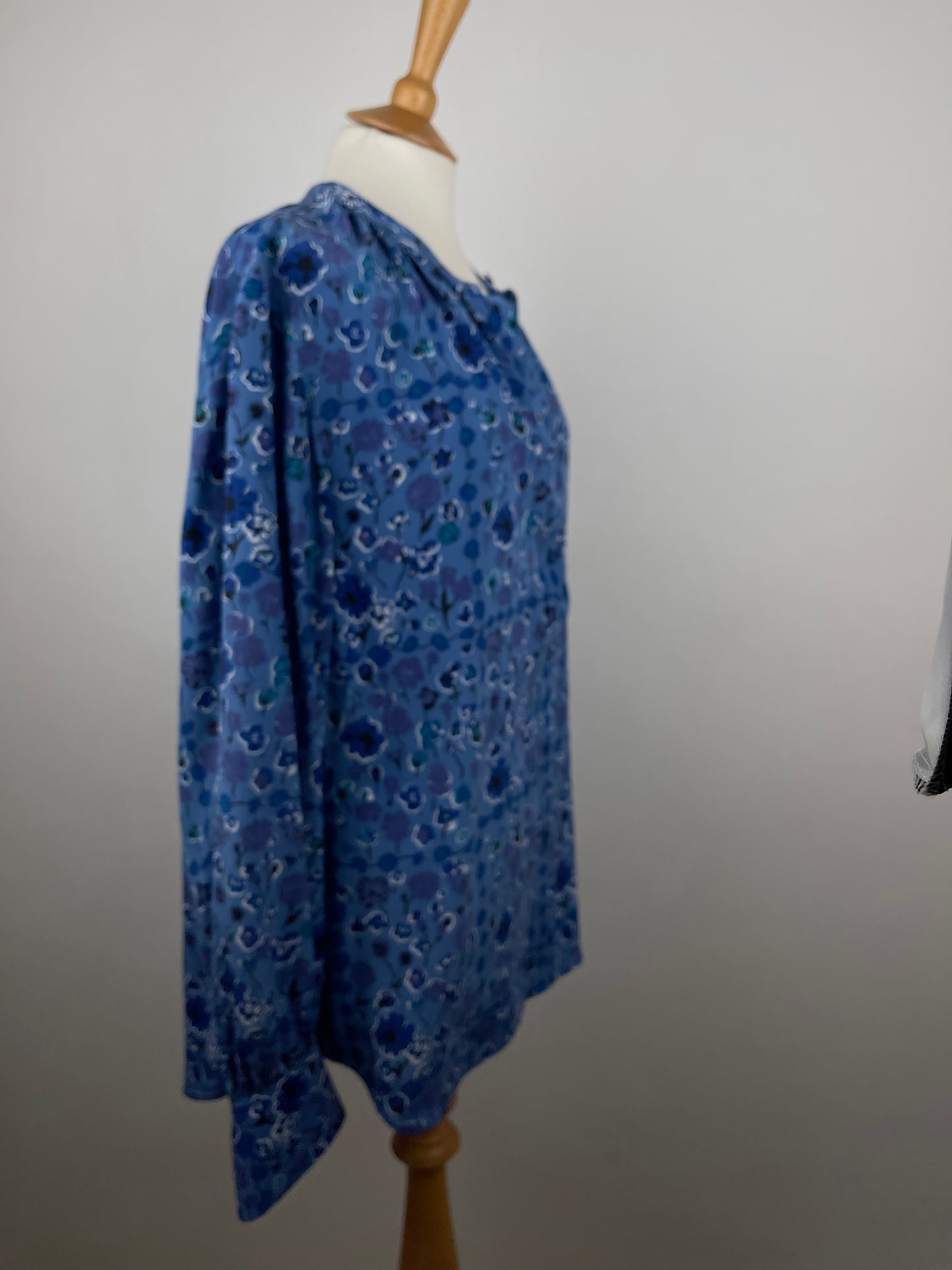 Blue Silk Crepe de Chine Floral Print by Equipment | Size L