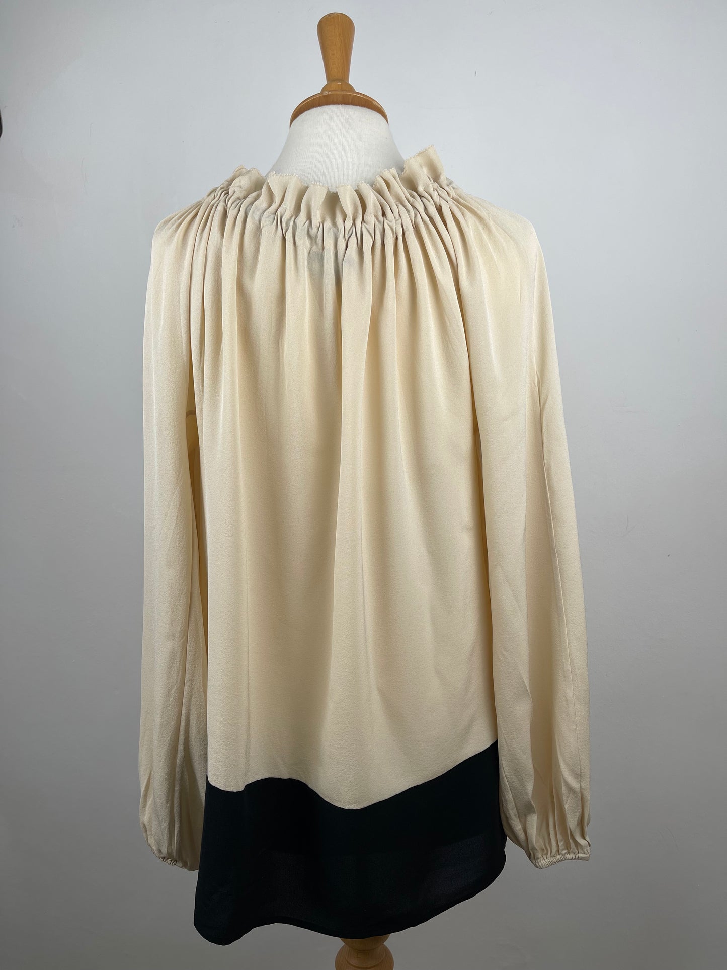 Cream and Black Silk Crepe Silk Blouse by Jaeger London Size| M