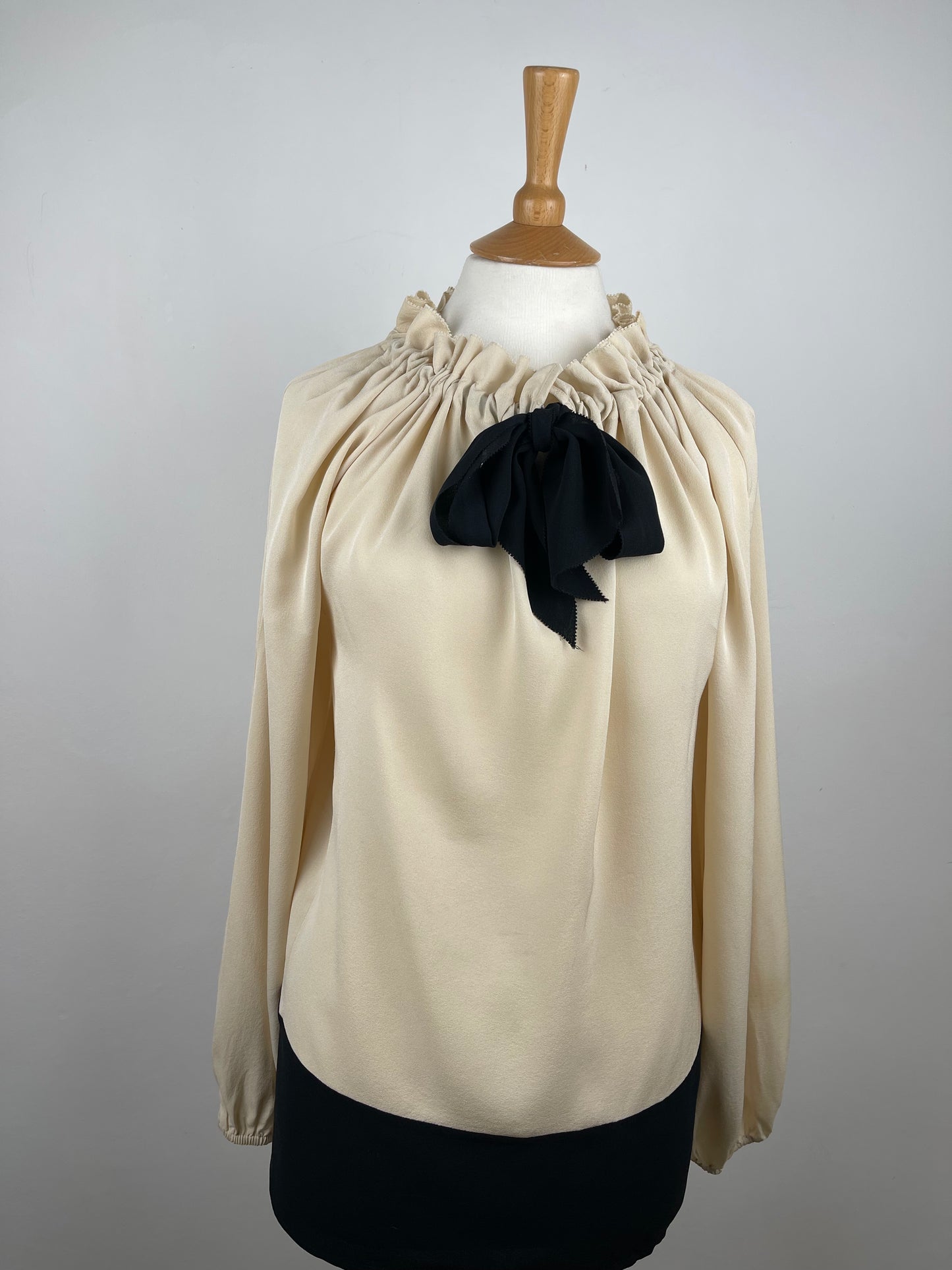 Cream and Black Silk Crepe Silk Blouse by Jaeger London Size| M