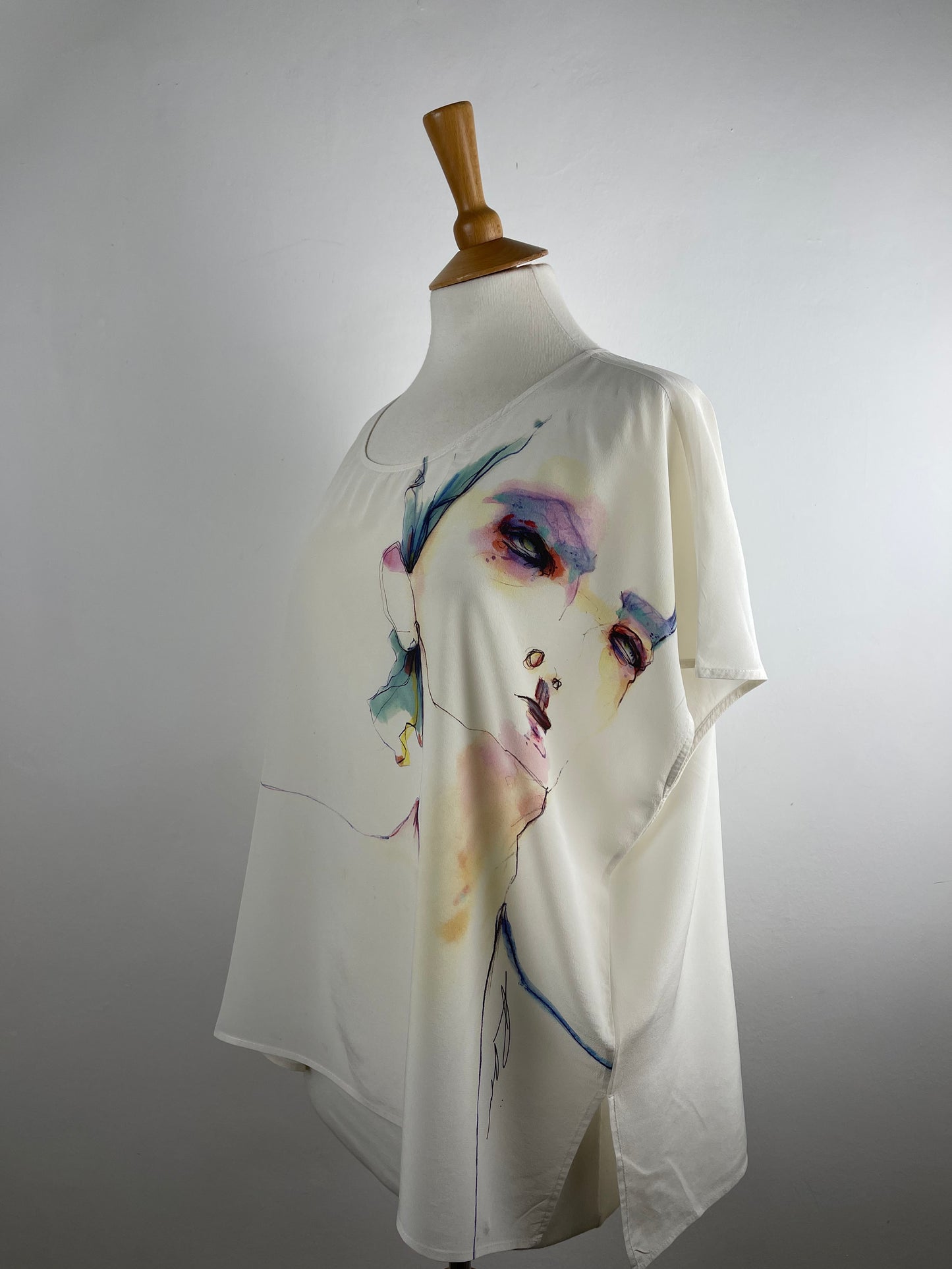 Illustration Silk top by Jigsaw | Size L